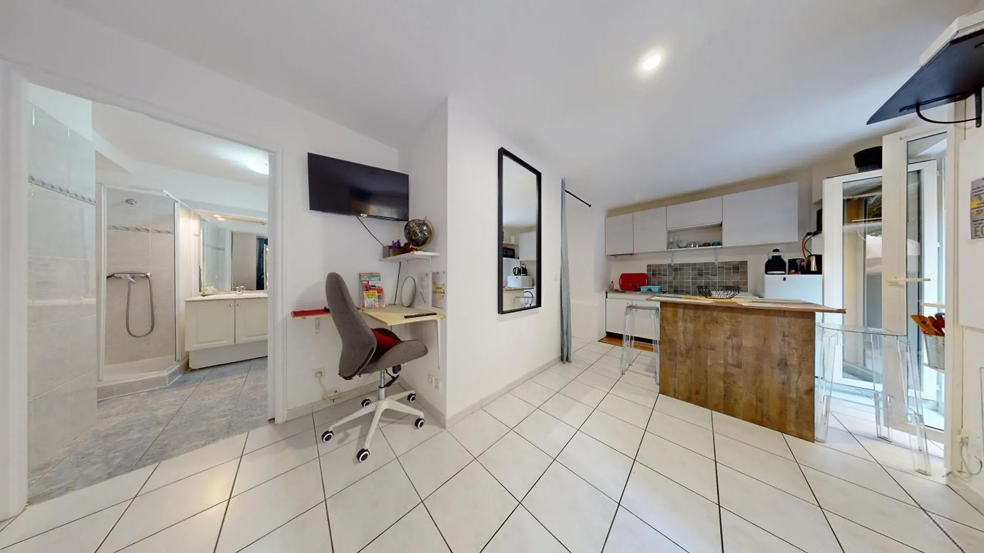 Charmant Studio Avec Coin Nuit/Face Casino&Plage Menton